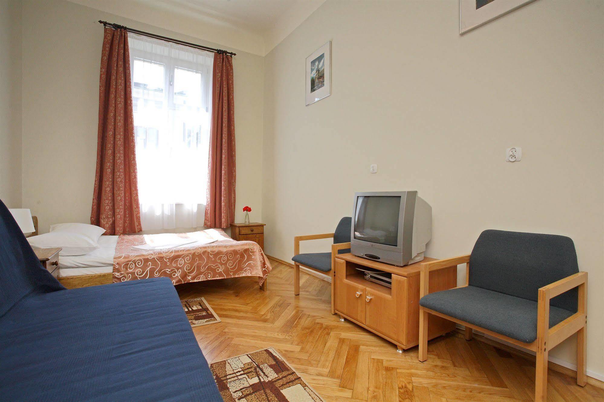 Enigma Hostel Cracovie Extérieur photo