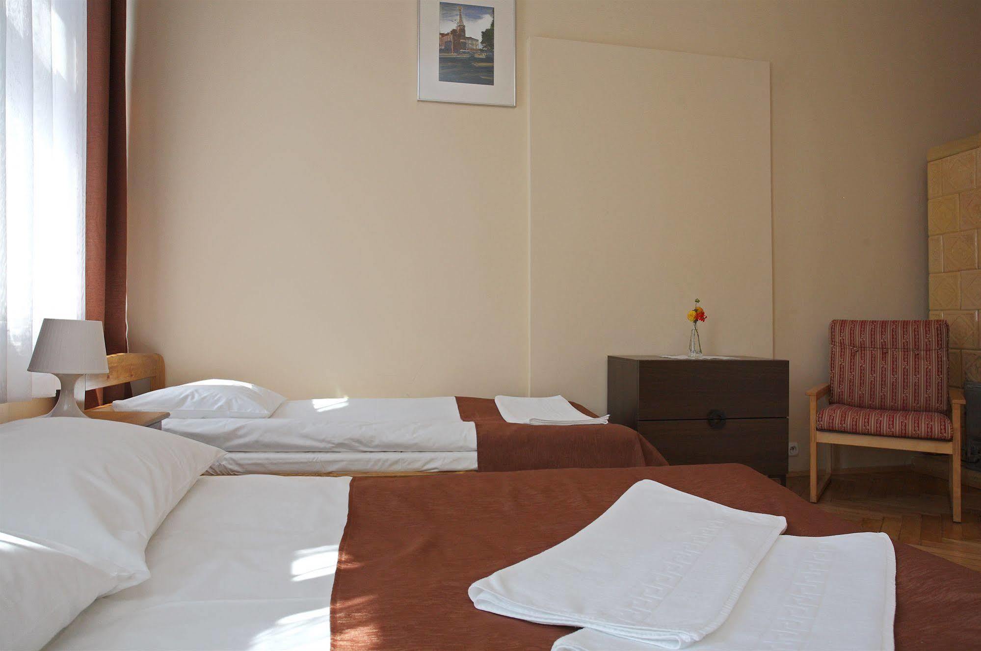 Enigma Hostel Cracovie Extérieur photo