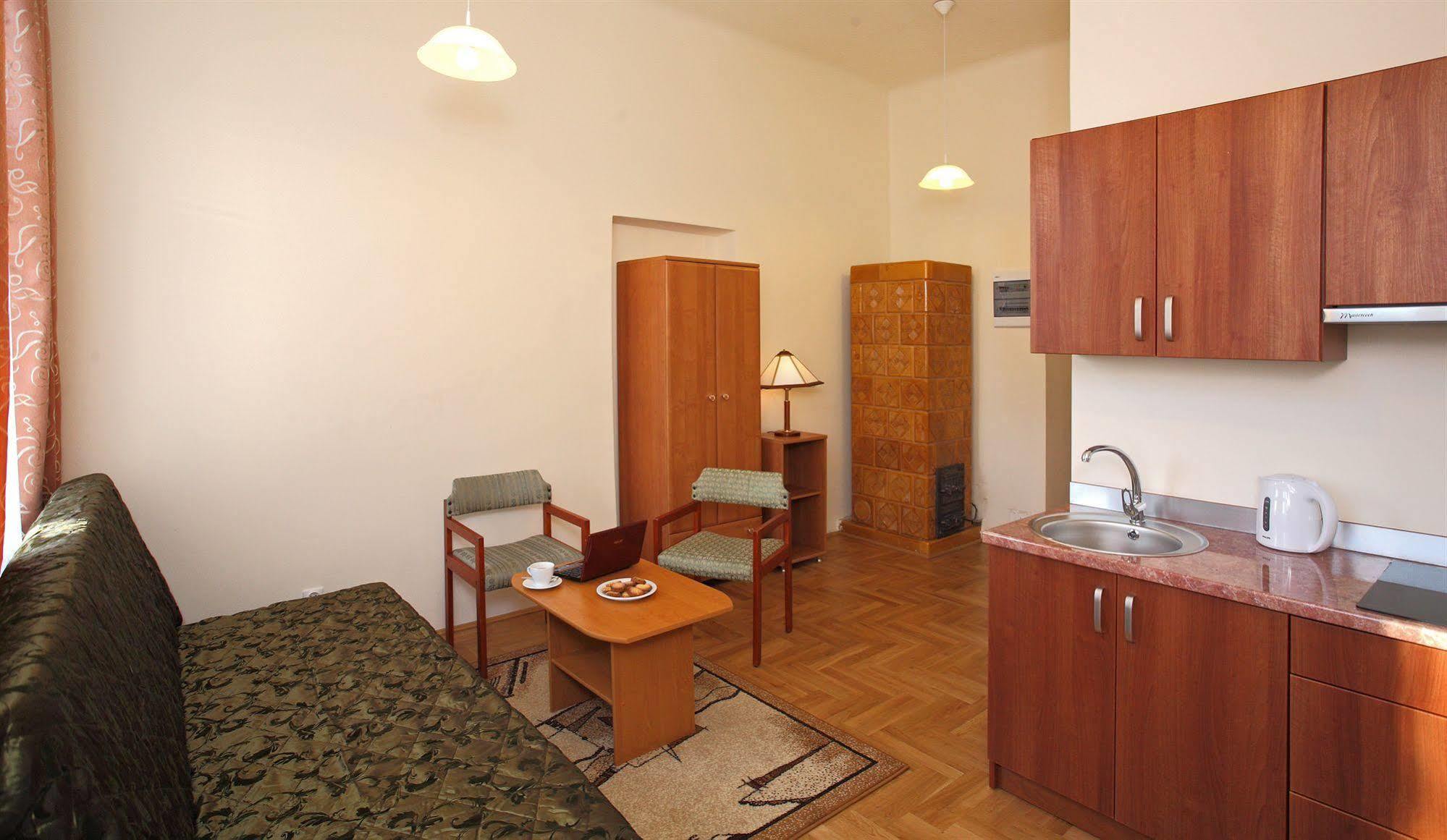 Enigma Hostel Cracovie Extérieur photo